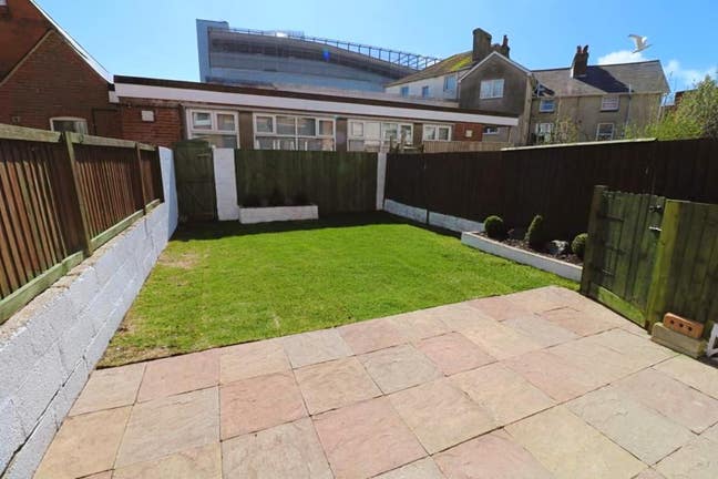 Double Ensuite | Town Centre | Deposit Free Main Photo