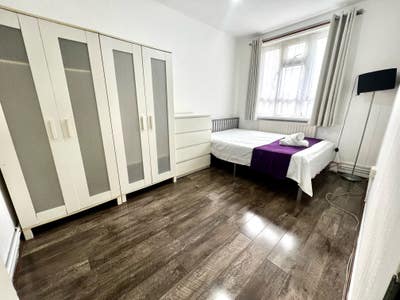 Amazing 3 Bed flat to let in Bethnal Green  Main Photo