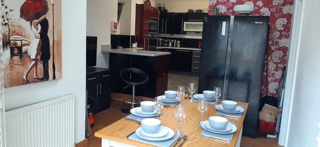 3 Rooms Near Science Park⚽Games Room!  Main Photo