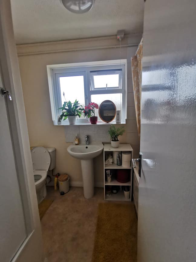 Double room in Lower Sunbury  Main Photo