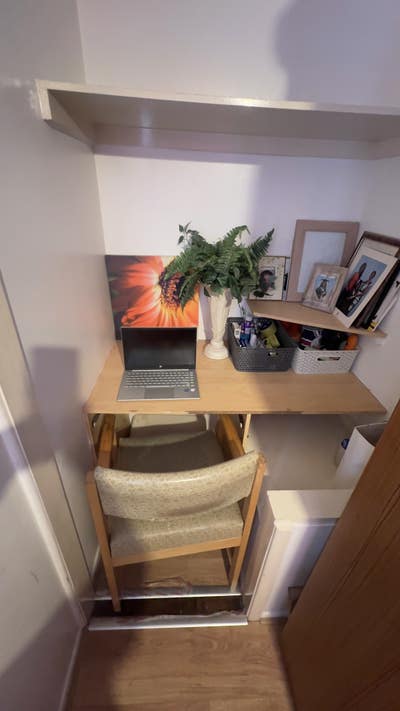 A cosy single room is available for short terms  Main Photo