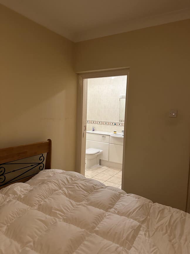 Double En-suite - Available Now Main Photo