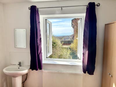 ✅Room+Sink✅Bill Inc✅Share Shower Rm with 1 ✅F/Park Main Photo