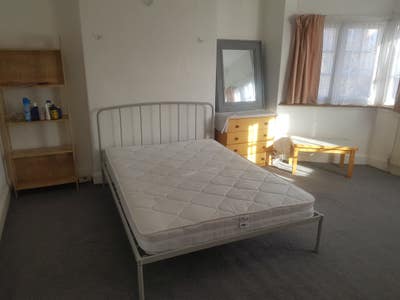 Beautiful Double Room to Let in Wembley  Main Photo