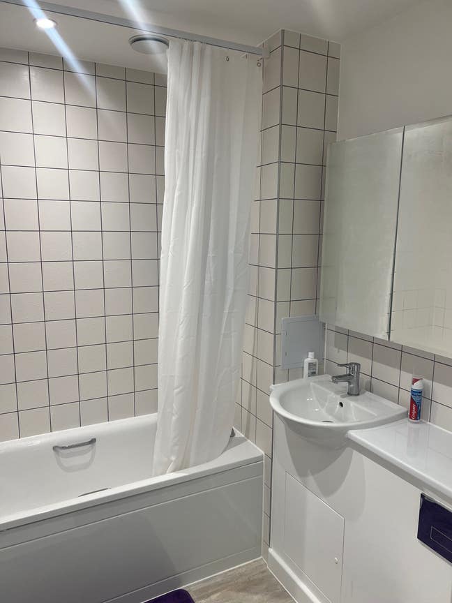 Lovely Double Room available in Barking  Main Photo