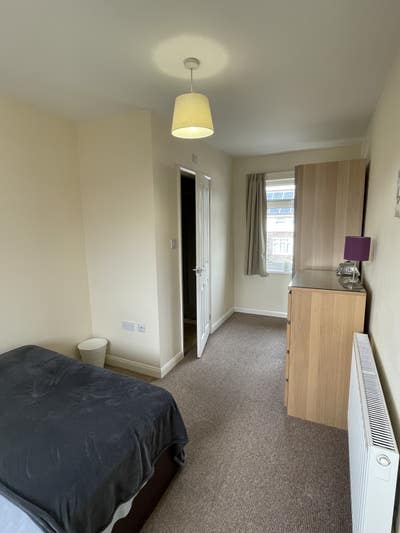 🏠✨ Rooms Available  – Bills Included - NO DEPOSIT Main Photo