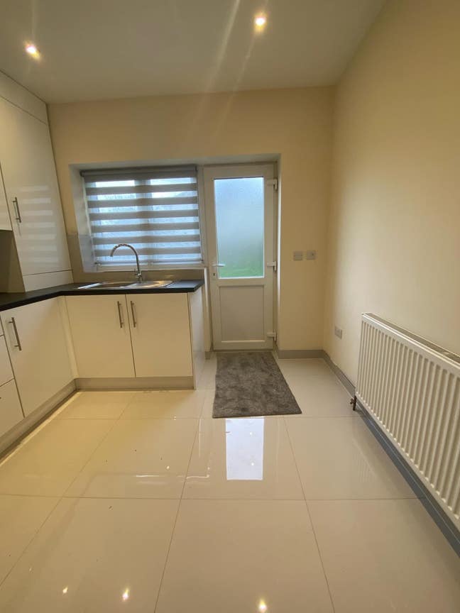Garden Apartment with double room, kitchen, shower Main Photo