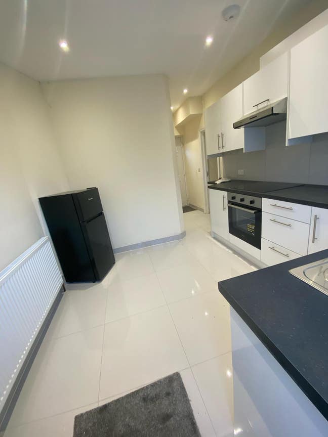Garden Apartment with double room, kitchen, shower Main Photo