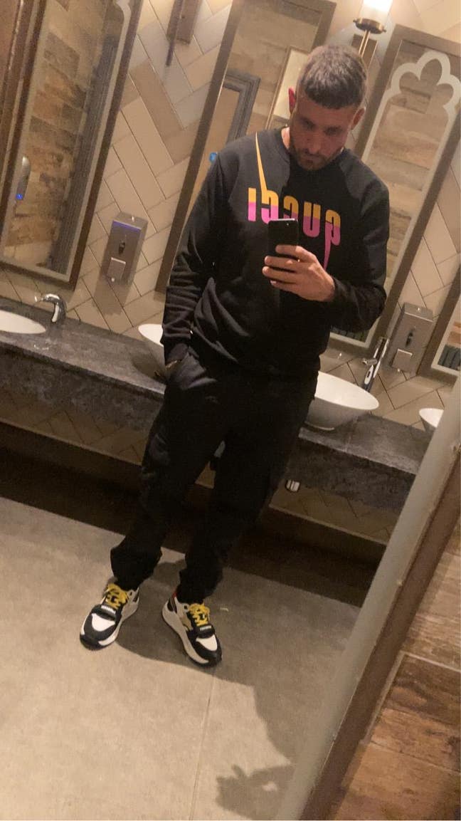 Looking for some we’re to call home.... Main Photo