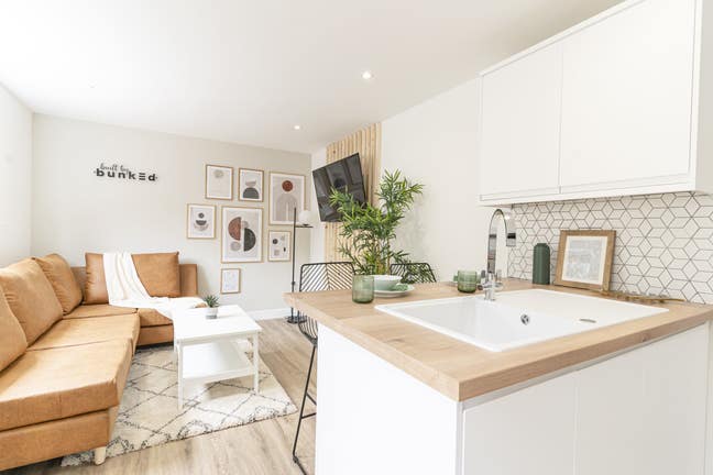 Stunning Double Rooms in Winchester - Be Quick Main Photo