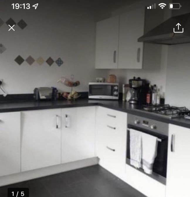 Big single bedroom, ( or small double bed room) Main Photo