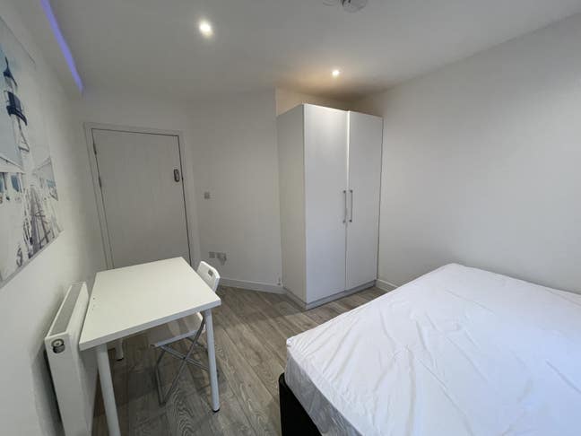 Modern Double room close to Oracle 51.1.4 Main Photo