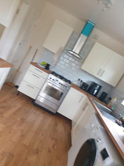 Single & Double rooms to let in share house Main Photo