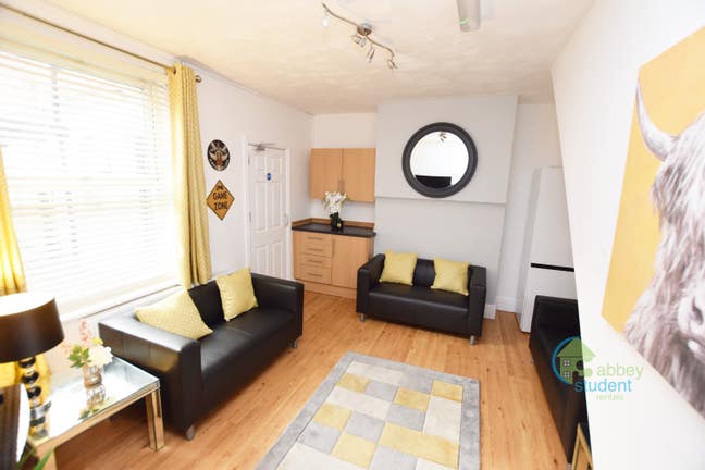 City Centre Property -  All Bills Inclusive  Main Photo