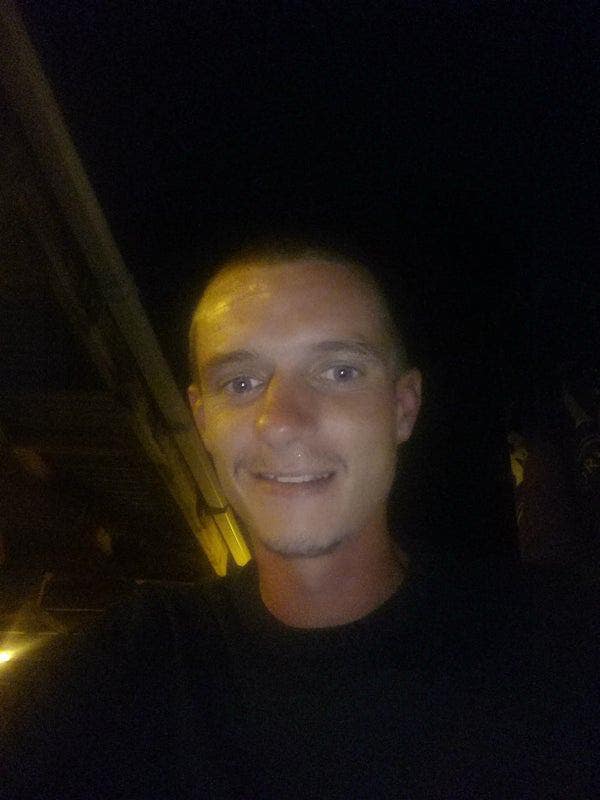 32 year old Male seeks a single or double room Main Photo