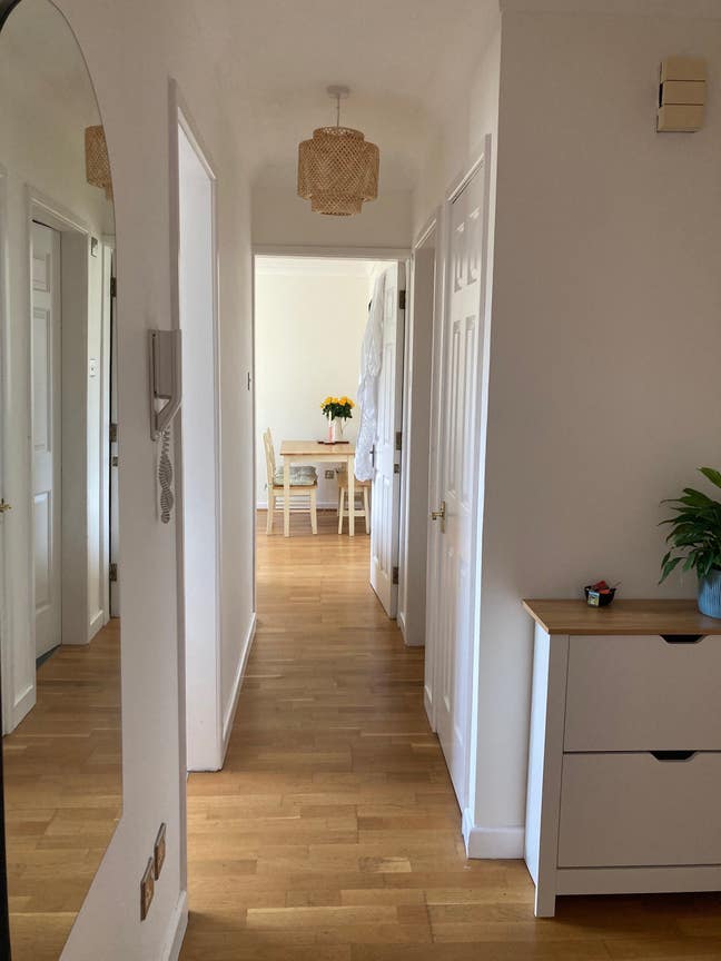 Burton Road flat share  Main Photo