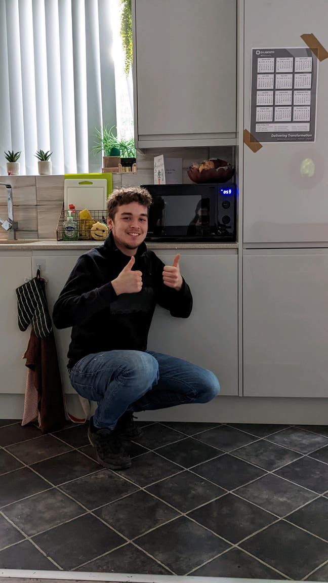 Looking to move in Main Photo