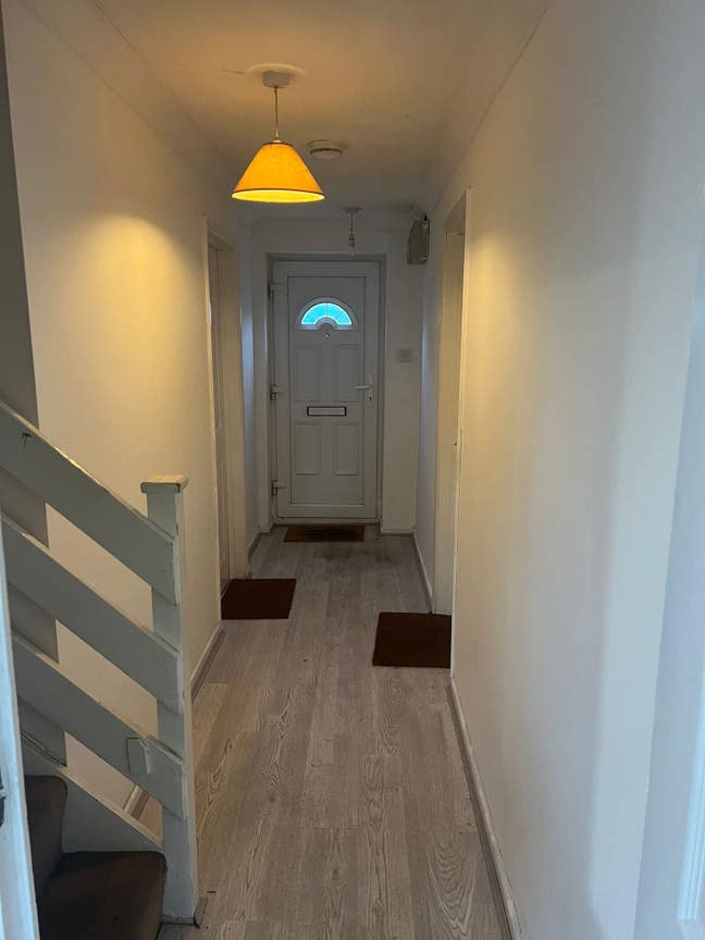 Single room &pound;450pcm Colnbrook incl bills Main Photo