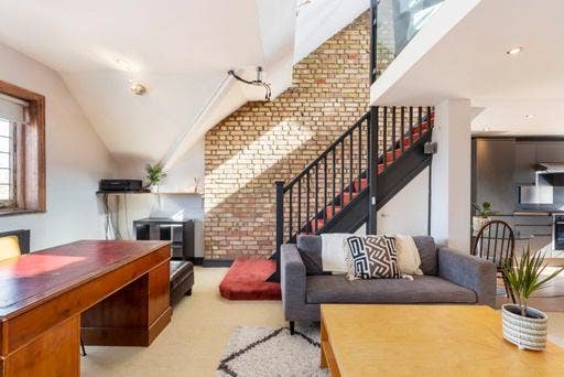 Gorgeous 1 bed loft Apt Streatham Hill, bills incl Main Photo