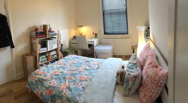 Lovely double room for 1 in excellent location  Main Photo