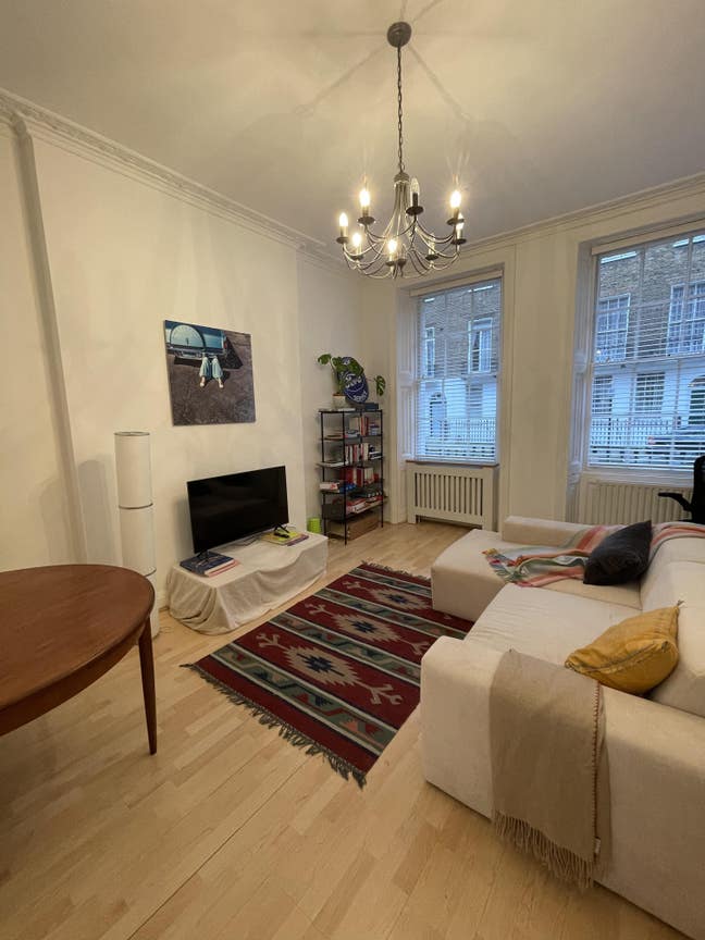 Double Room to Rent in the Heart of Maryleboone Main Photo