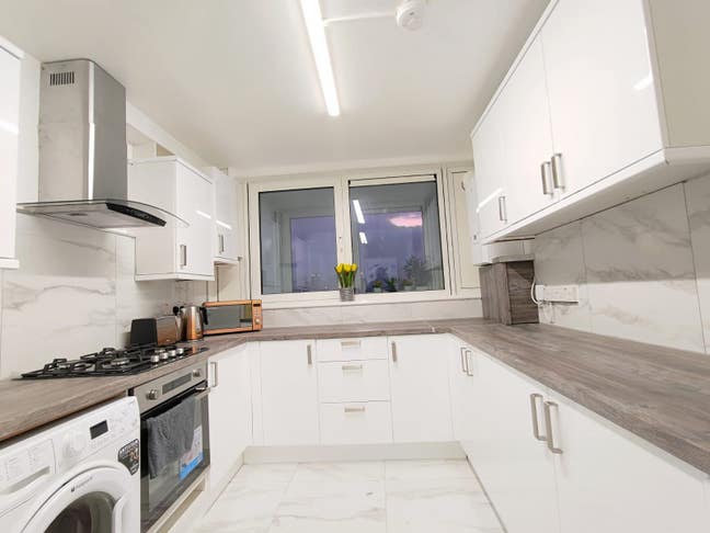 2 Bedrooms  to share in a Clean Flat  Main Photo