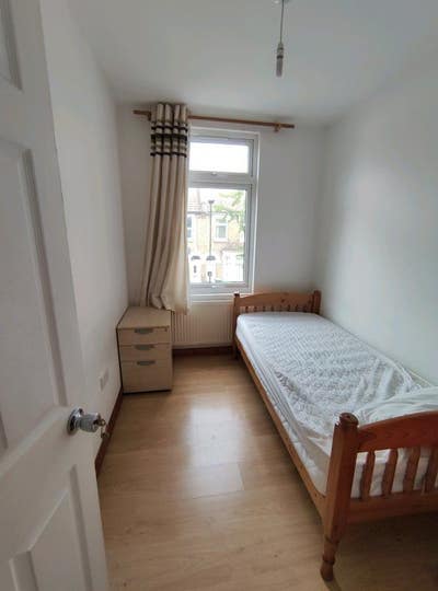 Single Room East Ham Main Photo