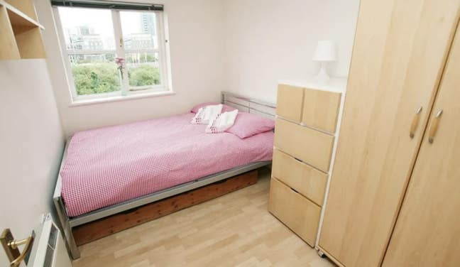 Room for Rent (Short-Term, 3 Months Max) Main Photo