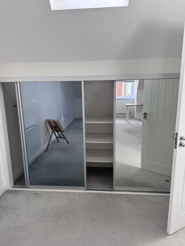 One En-suite room Main Photo