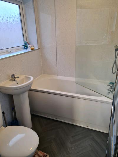 Well Placed House 200 Yds Infirmary and Mcvitties Main Photo