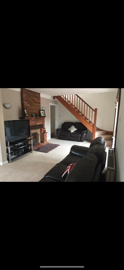 Double room in shared professional house  Main Photo