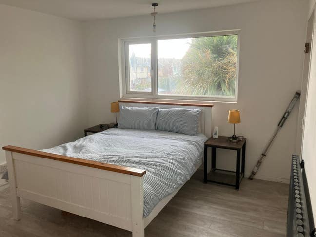 Large double room Main Photo