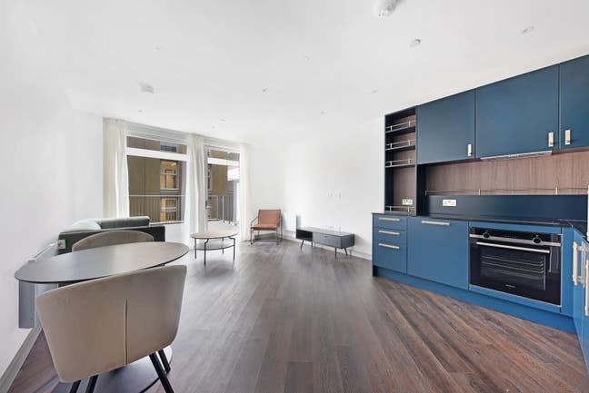 New Build 1 Bedroom Flat with Large Terrace Main Photo