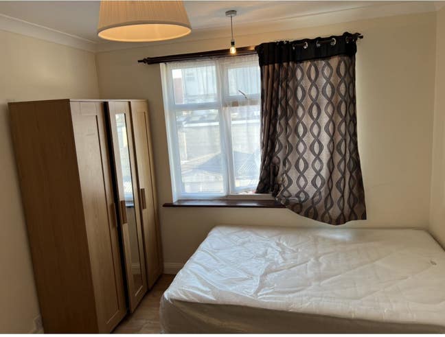 Rooms available  Main Photo