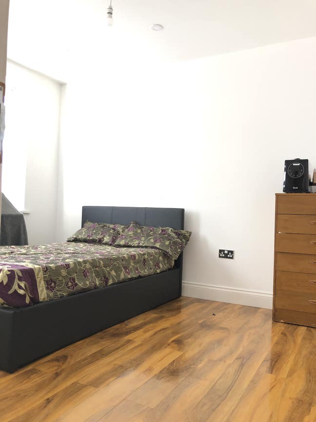 Room for rent  Main Photo