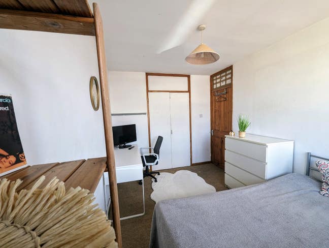 Ultra Tidy Cosy double room in Creative area TVinc Main Photo