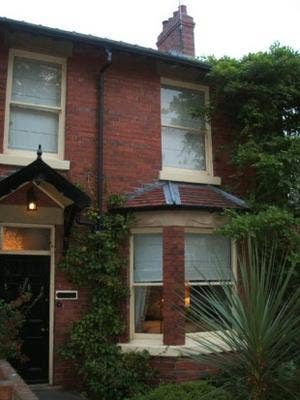 Spacious Double Room in Lovely Edwardian House Main Photo