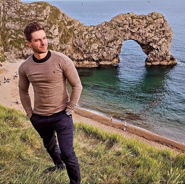 I am a professional(working form 5.30 am to 6... Main Photo