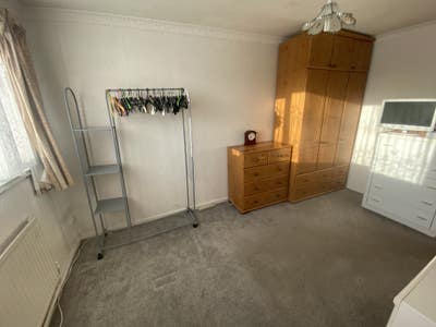 Double Bedroom Available  Main Photo