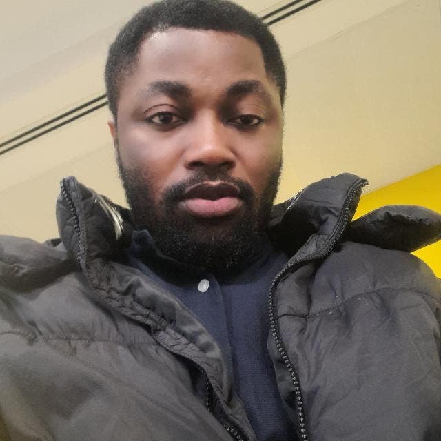 36 year old Male seeks a single or double room Main Photo
