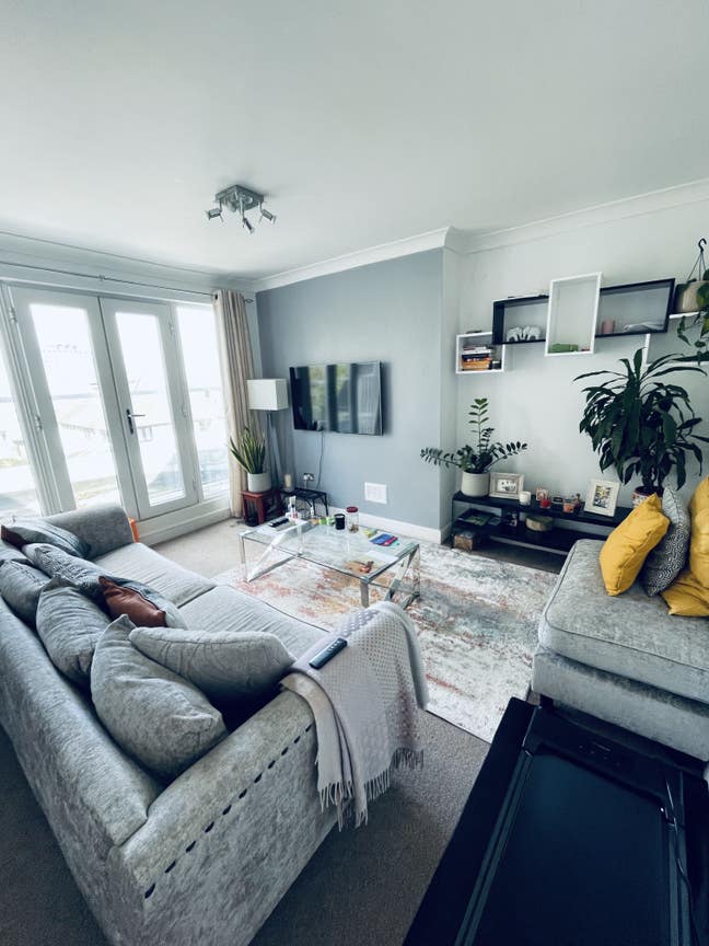 Spacious double bed near East Croydon Station Main Photo