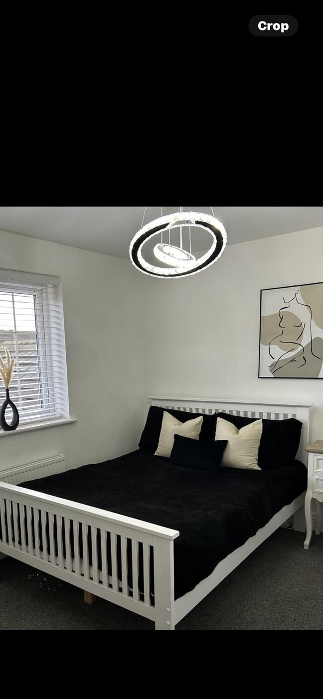 Double Bedroom in Friendly Clean Home  Main Photo