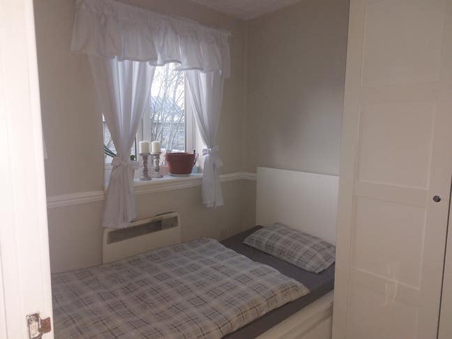 Room for rent  Main Photo