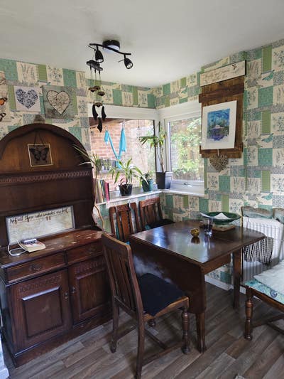 3 story 2 bed house to rent Main Photo