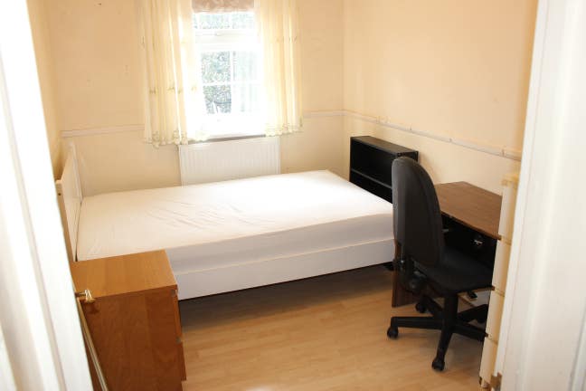 Beautiful Double Room 10mins from Canary Wharf Main Photo