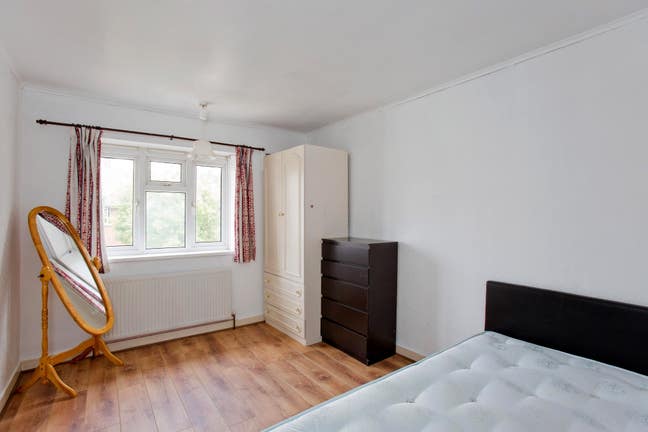 Mile end / stratford room to rent  Main Photo