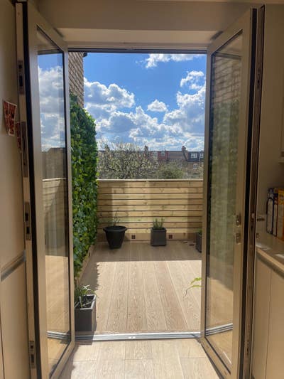 1 Bedroom available in a 3 bed flat Main Photo