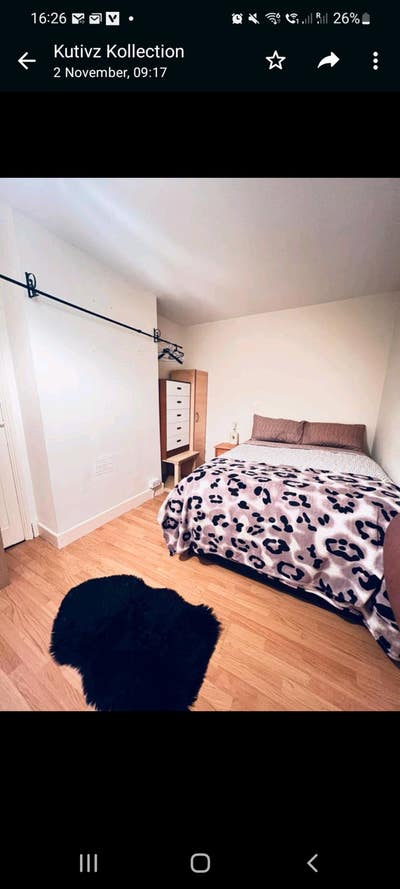 Lovely spacious home, close to station Main Photo