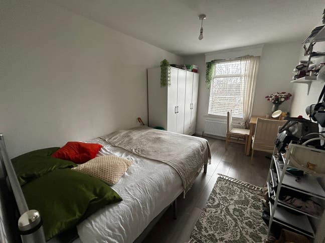 Double Room - Wood Geen 2 mins to Tube Main Photo