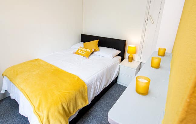 Double Bedroom near Cannock Chase Hospital Main Photo